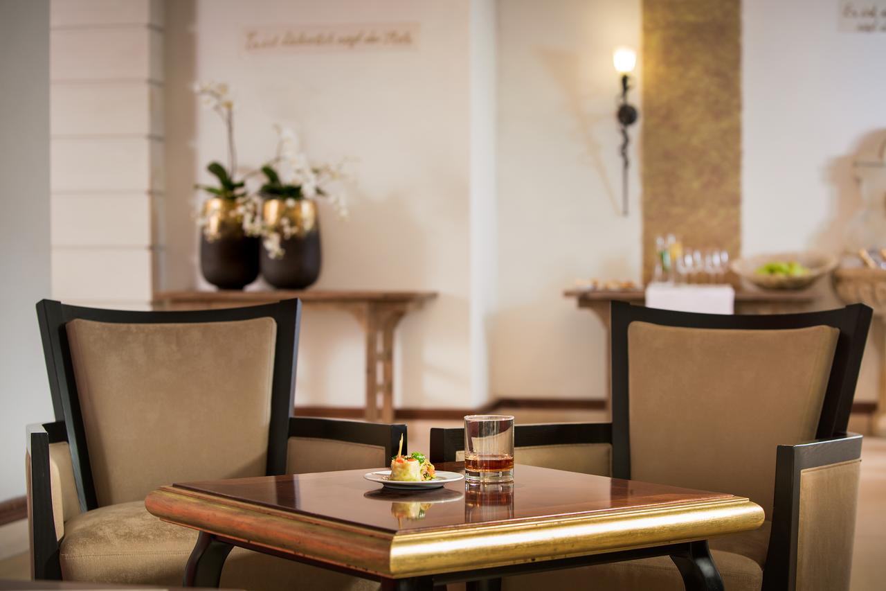 Hotel-Restaurant Distlerhof Leinburg Екстериор снимка