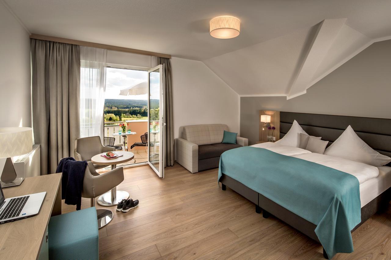 Hotel-Restaurant Distlerhof Leinburg Екстериор снимка